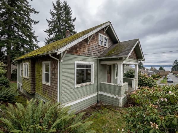 Bellingham Craftsman exterior before painting